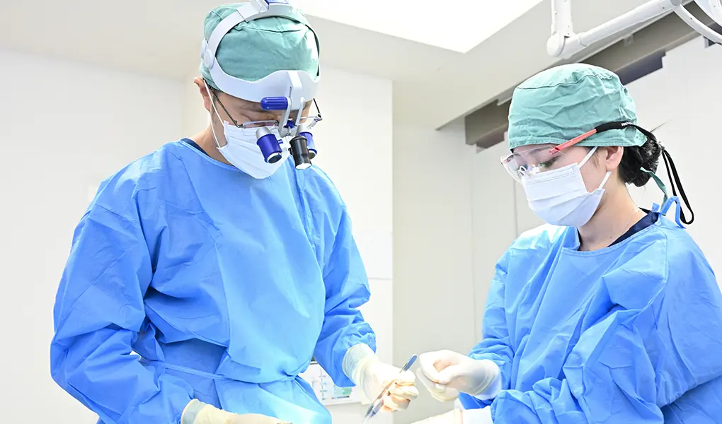 埋入本数32,000本突破※ 多様なインプラント治療実績